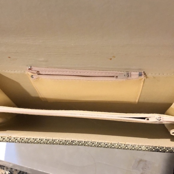 Vintage Satchel Purse with strap - Picture 4 of 13